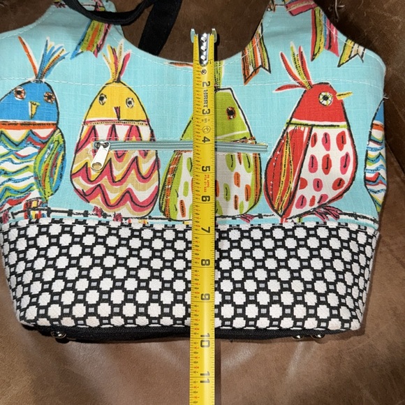 Berkshire Bags Sorrento Zip Top Multi-Pocket Artistic Fabric Footed Tote Bag - Picture 8 of 12